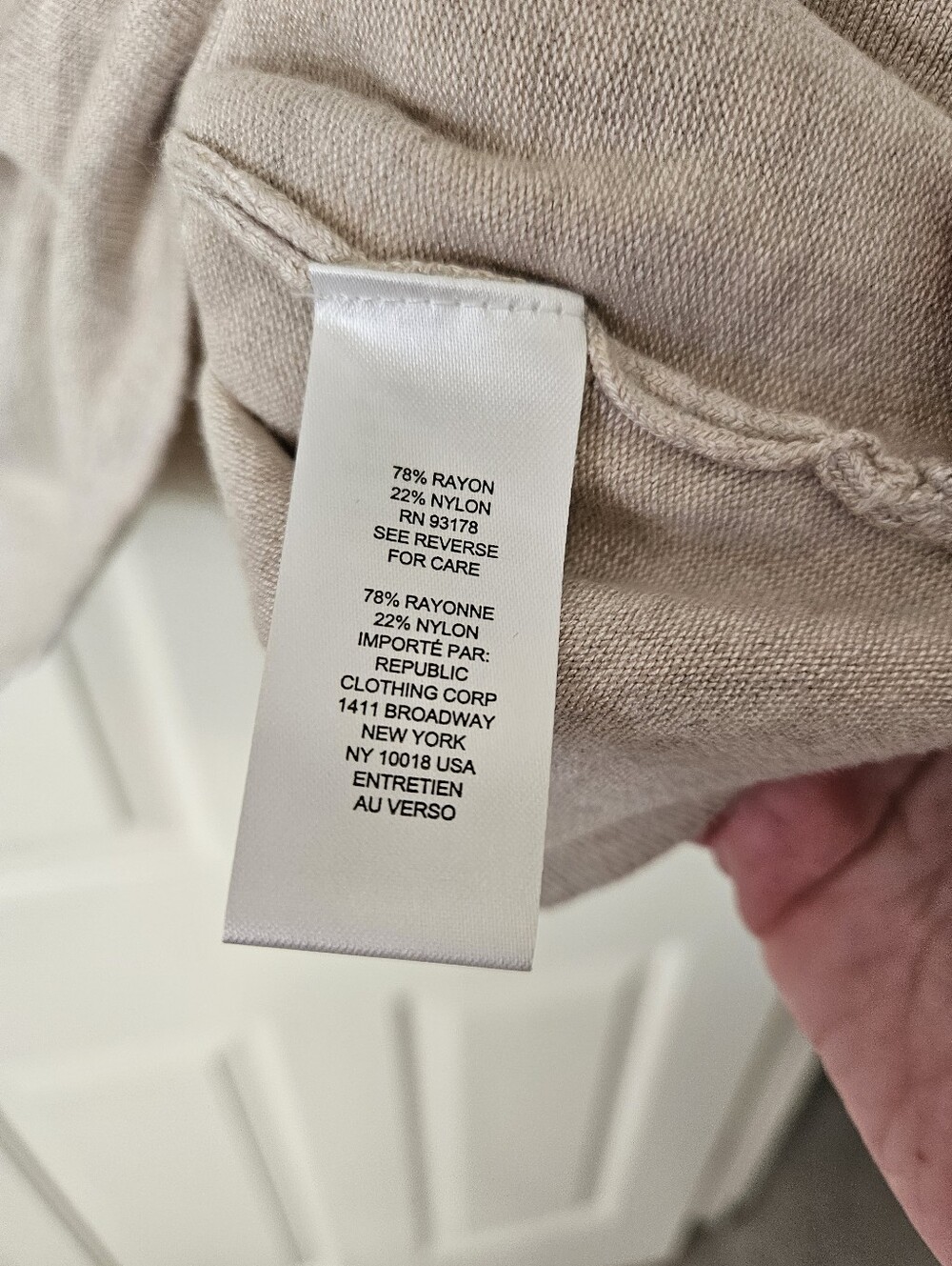 Tahari Light Beige V-Neck Long Sleeve Sweater 1x - Picture 4 of 6